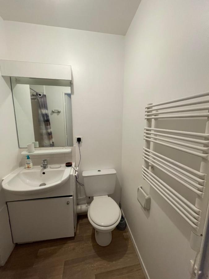 Cozy Studio In La Defense Hotel Курбьовоа Екстериор снимка