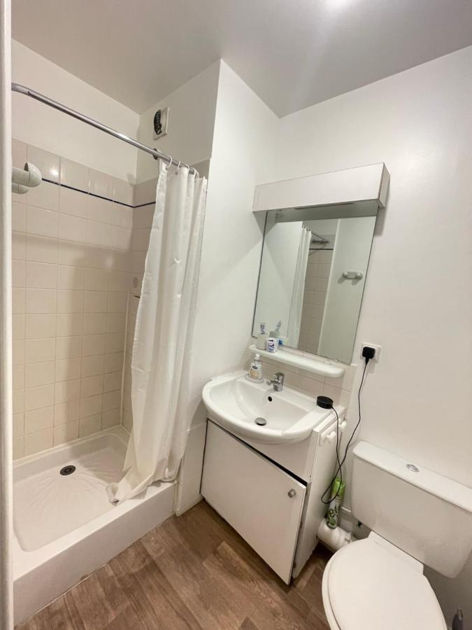 Cozy Studio In La Defense Hotel Курбьовоа Екстериор снимка