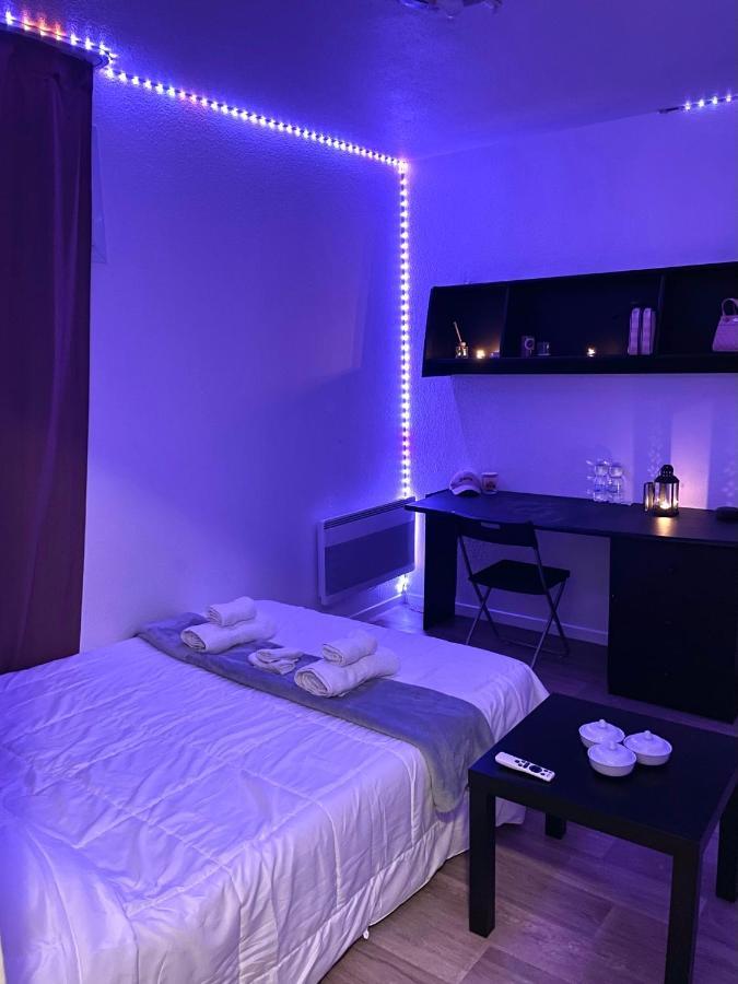 Cozy Studio In La Defense Hotel Курбьовоа Екстериор снимка