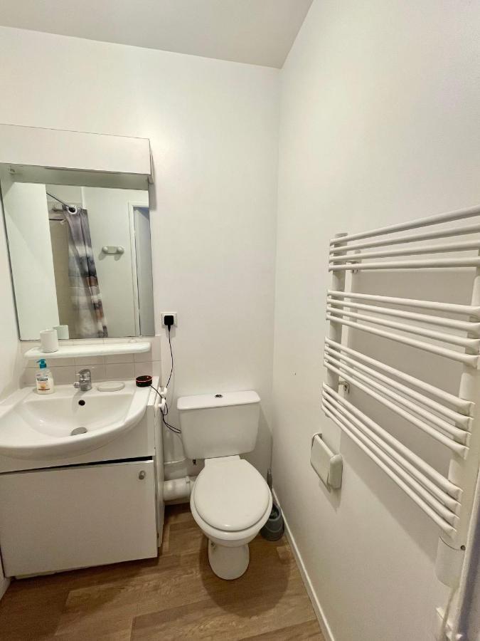 Cozy Studio In La Defense Hotel Курбьовоа Екстериор снимка